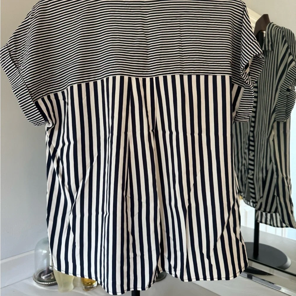 Jane + Delancey Blue and White Striped Shirt US M